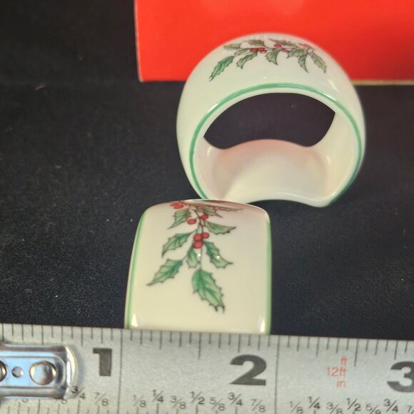Set of 8  2 Boxes of 4 Christmastime Nikko Napkin Rings With Holly/Berry Design - Picture 10 of 10